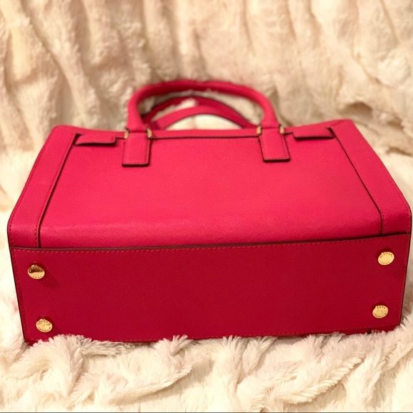 🔥SOLD🔥MICHAEL KORS DILLON SATCHEL - MEDIUM - Picture 6 of 8